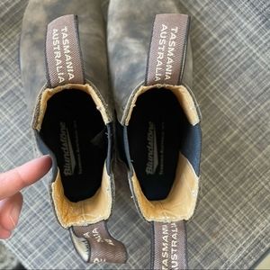Blundstones AUSize 5 fits like 7